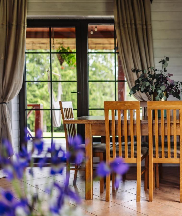 5 Stories Guest House Inkartai ภายนอก รูปภาพ