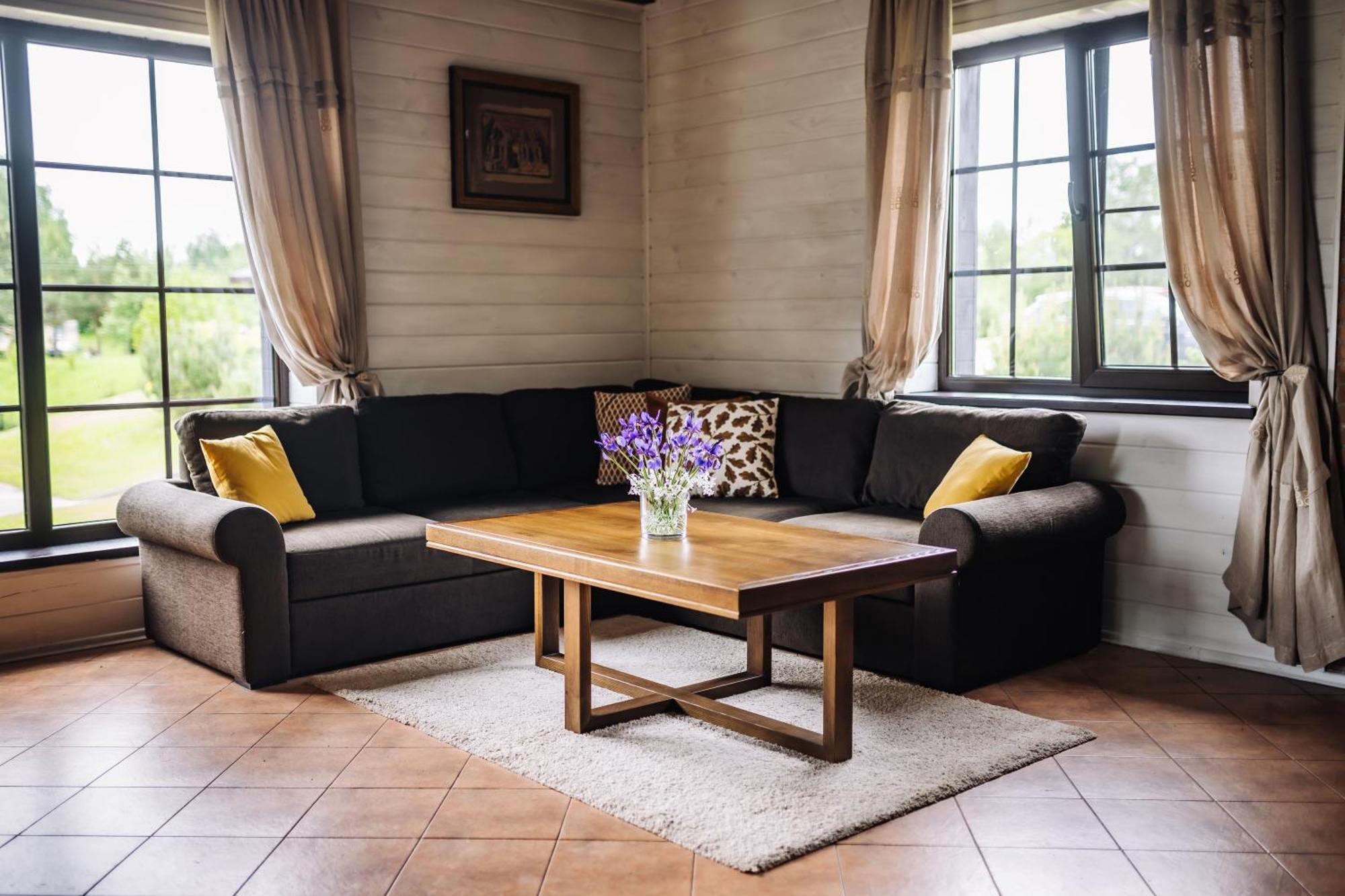 5 Stories Guest House Inkartai ภายนอก รูปภาพ