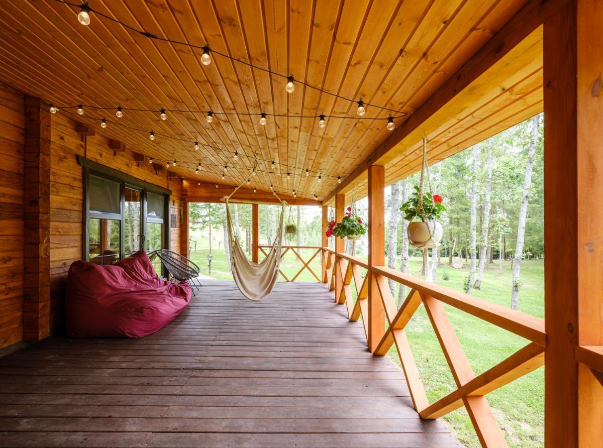 5 Stories Guest House Inkartai ภายนอก รูปภาพ