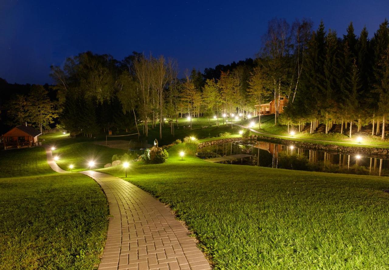 5 Stories Guest House Inkartai ภายนอก รูปภาพ