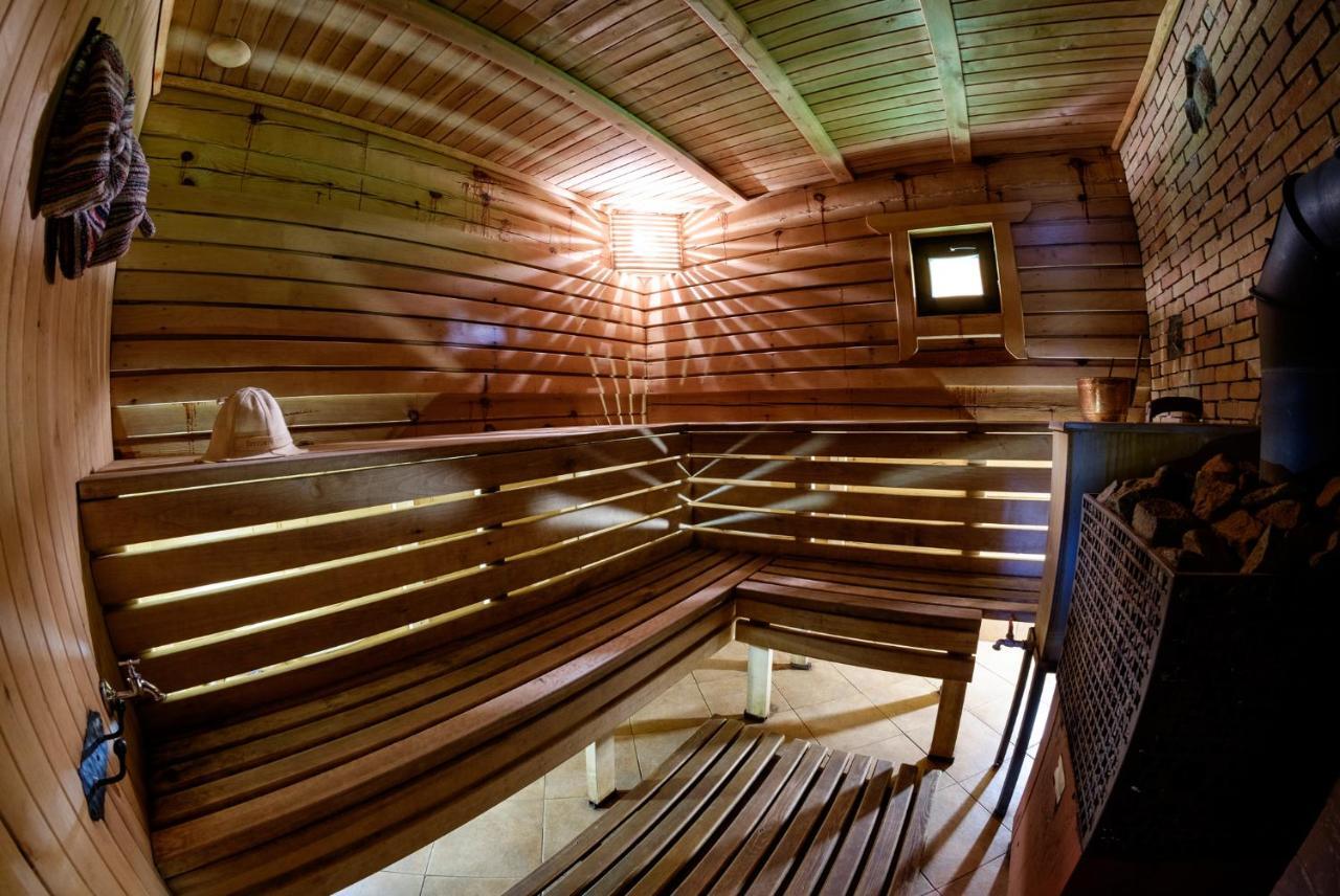 5 Stories Guest House Inkartai ภายนอก รูปภาพ